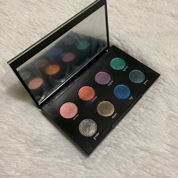 Urban Decay Other - Urban Decay Moondust Eyeshadow Palette